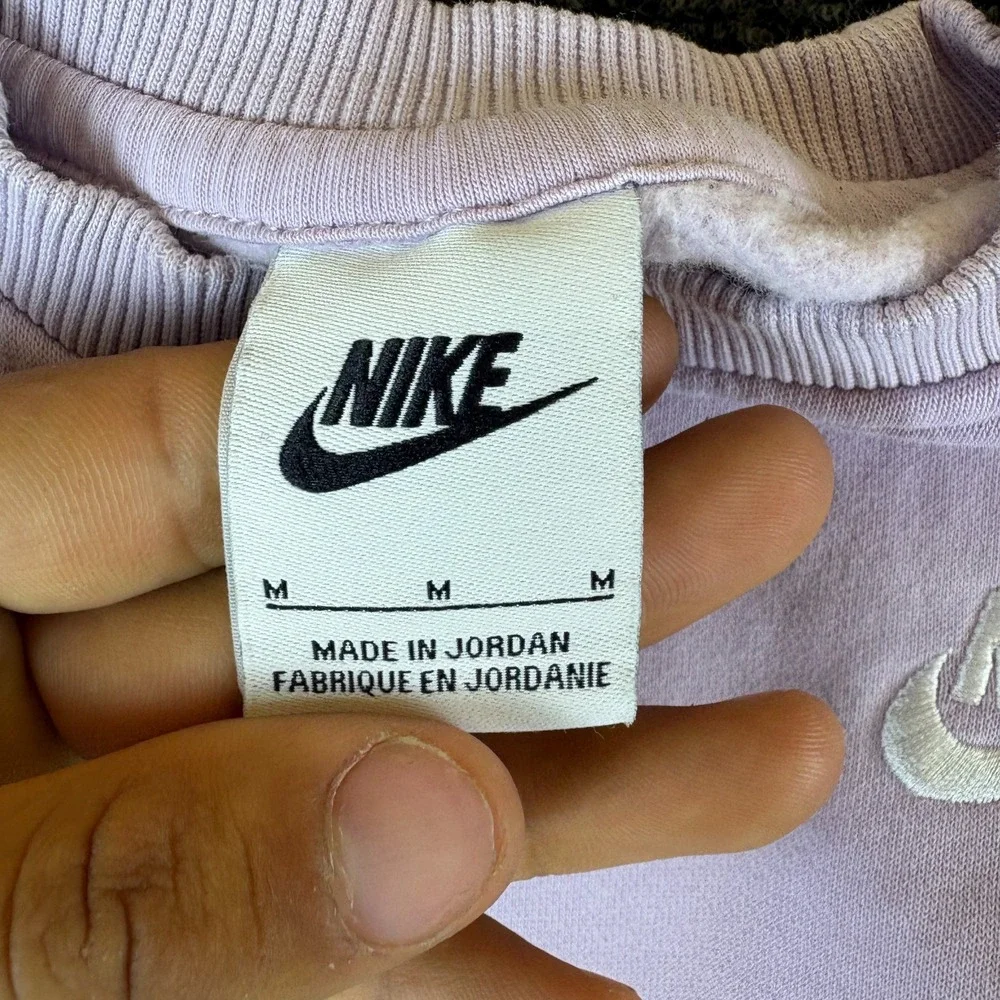 Nike Sportswear Club Women's Fleece Crop Sweatshirt  M  Boxy Fit Crew Neck